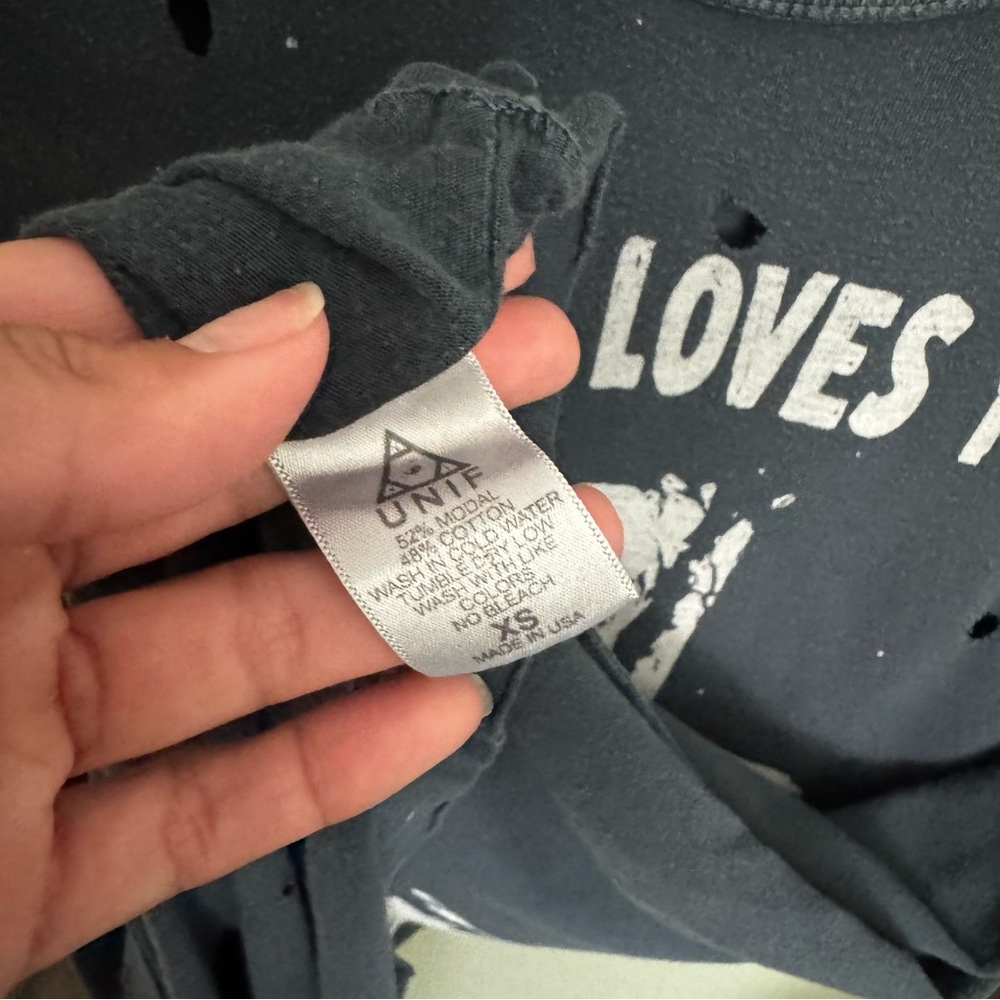 UNIF Black 'Jesus Loves You So I Don’t Have To’ tee - Picture 5 of 5